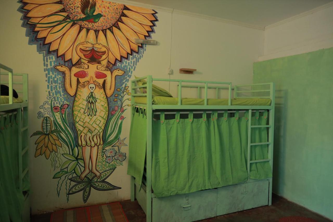 Gaia Hostels Анжуна Экстерьер фото