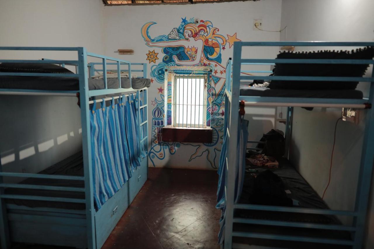 Gaia Hostels Анжуна Экстерьер фото