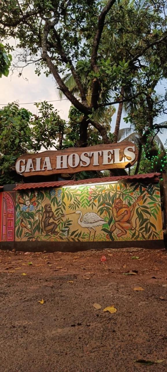 Gaia Hostels Анжуна Экстерьер фото